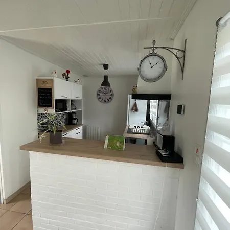Hébergement de vacances Petite Maison Au Calme, Dans Impasse *