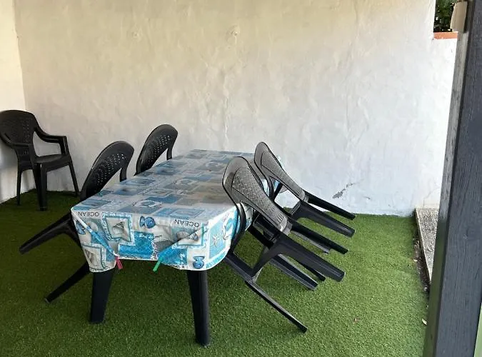 Petite Maison Au Calme, Dans Impasse 펜션