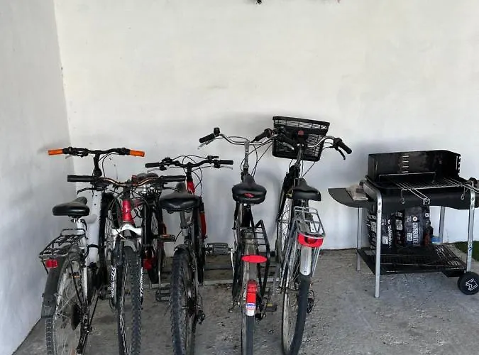 펜션 Petite Maison Au Calme, Dans Impasse L'Epine (Vendee)